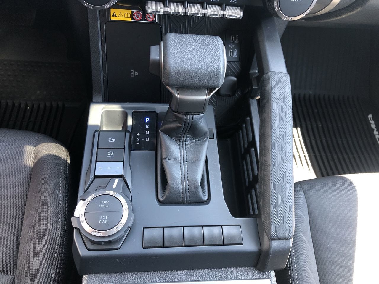 2024 Toyota Tacoma 4WD SR5