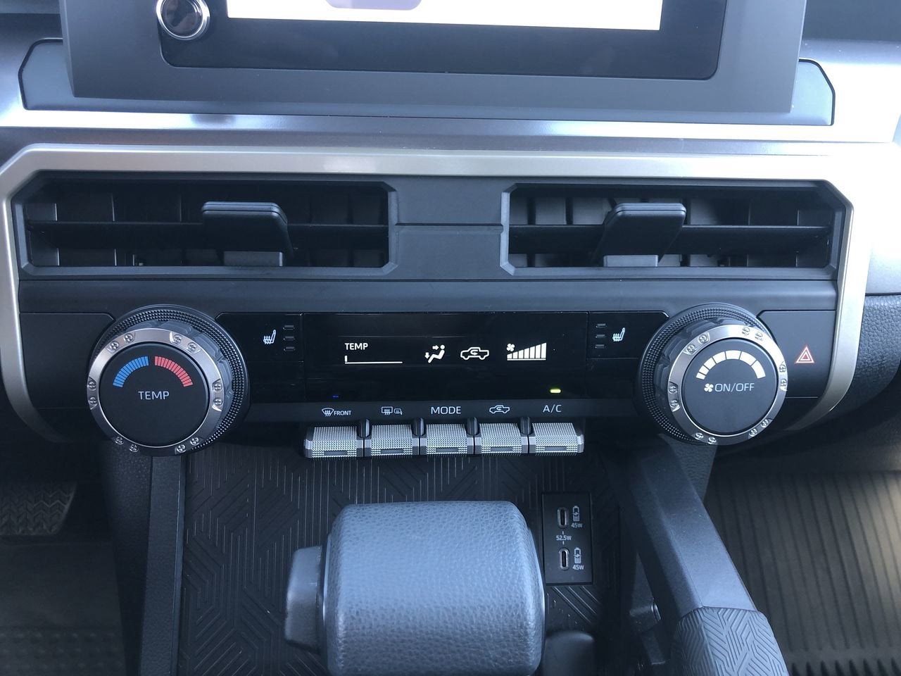 2025 Toyota Tacoma 4WD SR5