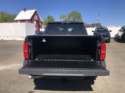 2025 Toyota Tacoma 4WD SR5