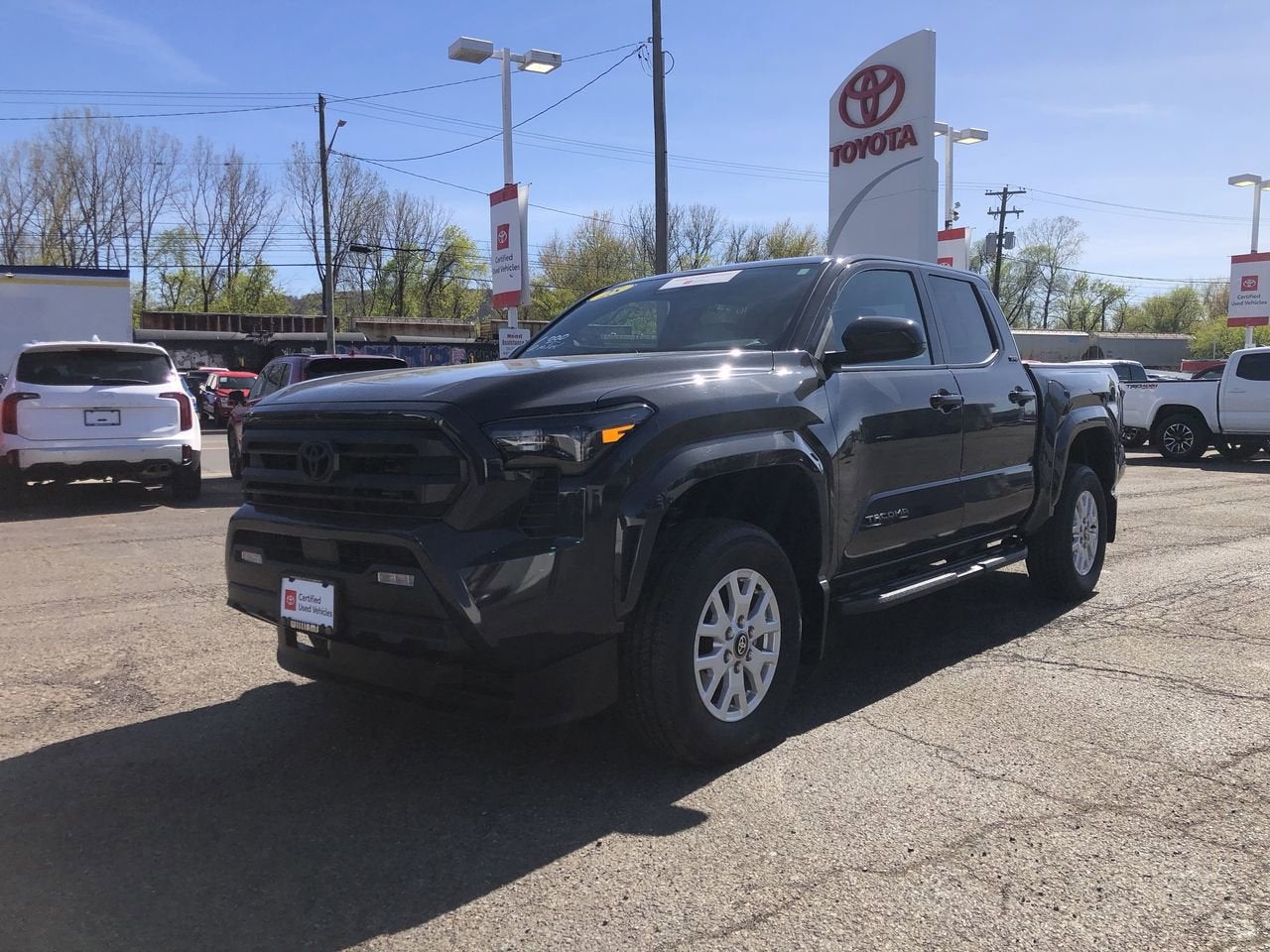 2025 Toyota Tacoma 4WD SR5
