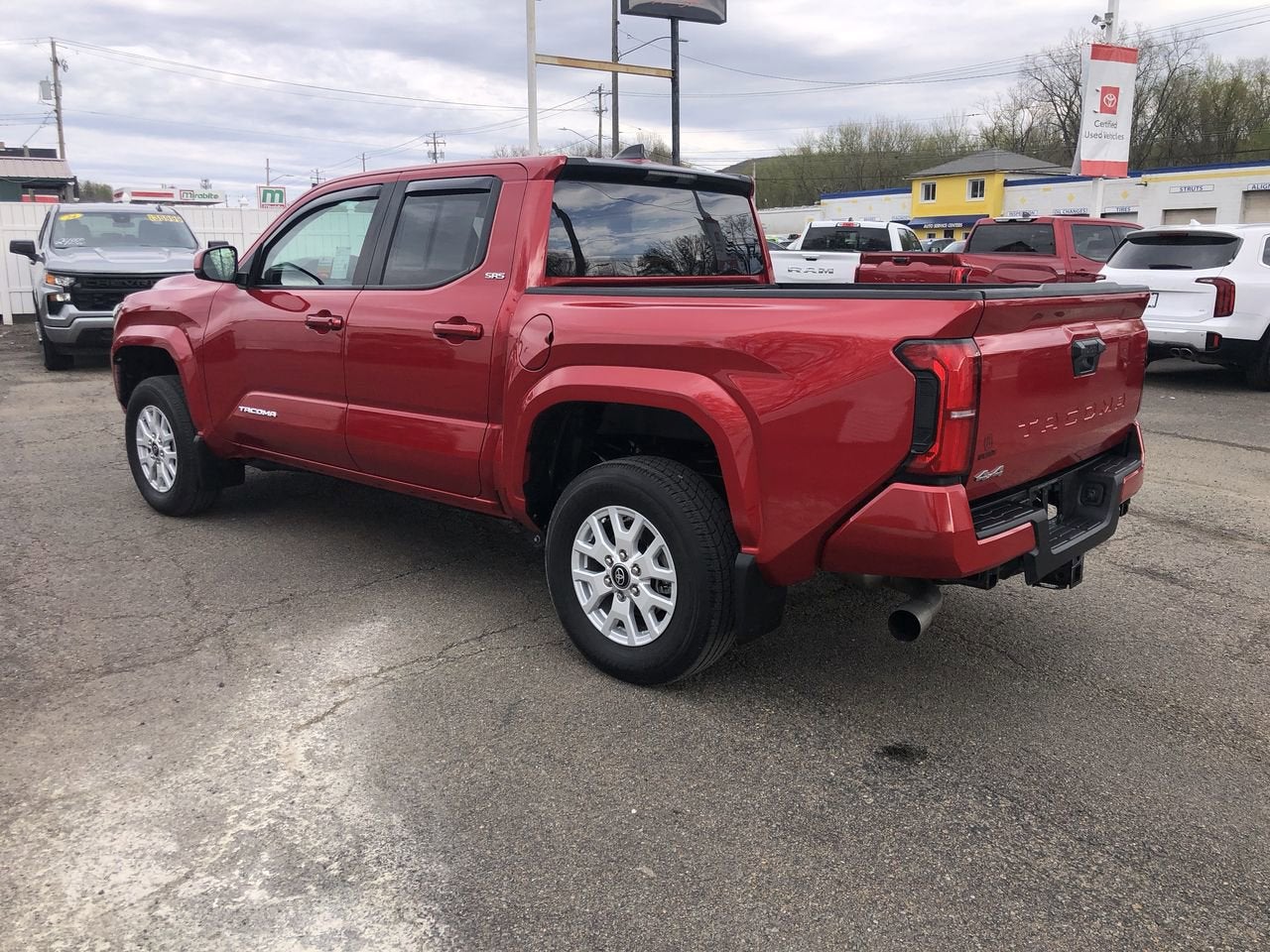 2025 Toyota Tacoma 4WD SR5