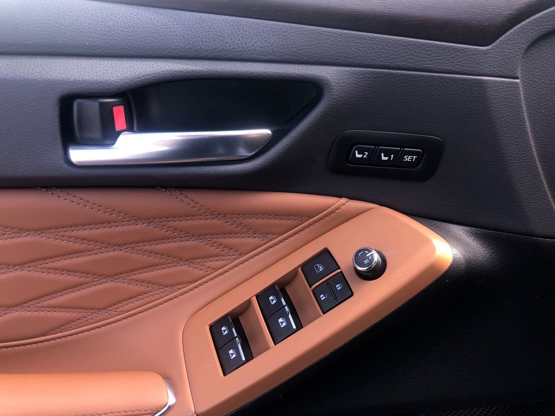2019 Toyota Avalon Hybrid Limited