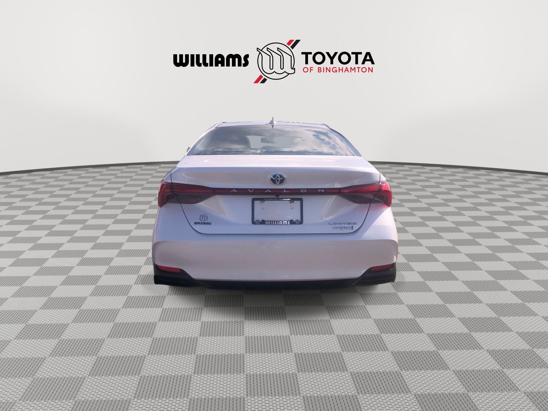 2019 Toyota Avalon Hybrid Limited