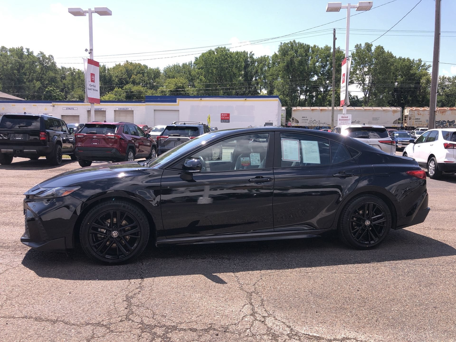 2025 Toyota Camry SE