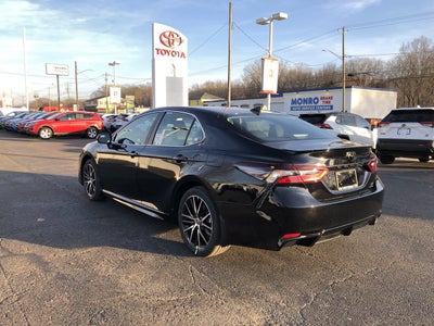 2024 Toyota Camry SE