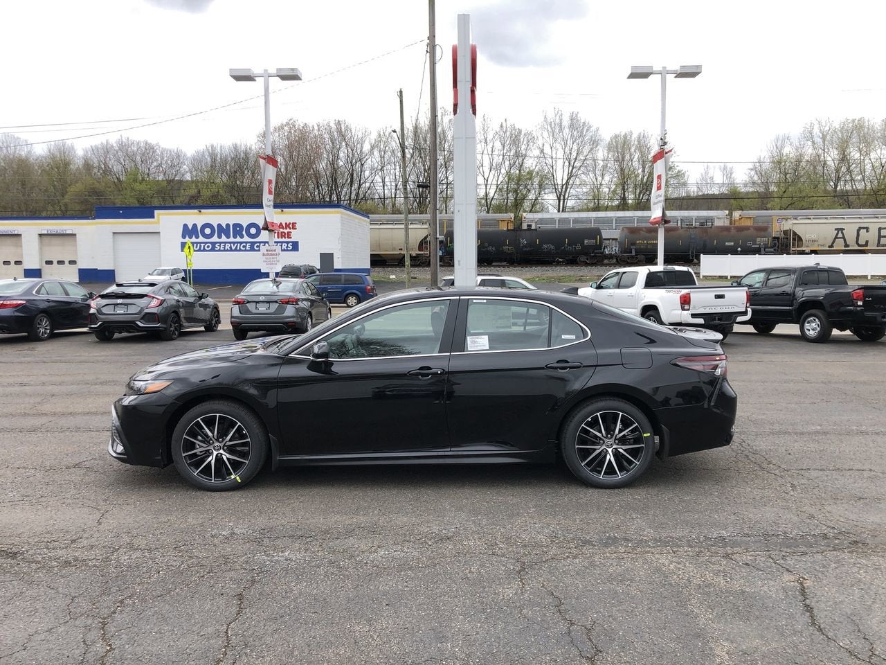 2023 Toyota Camry SE