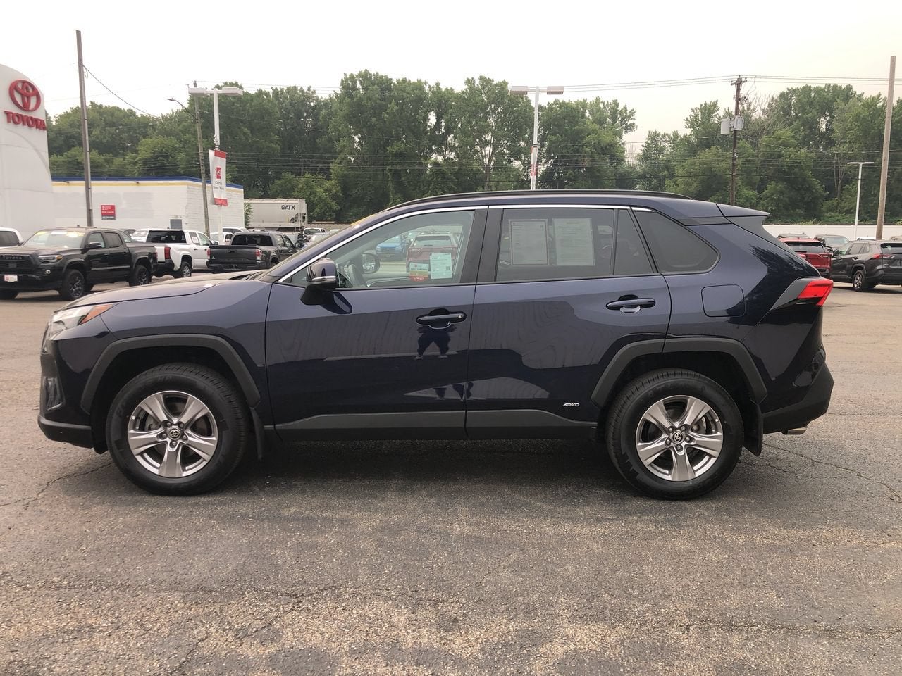 2024 Toyota RAV4 Hybrid XLE