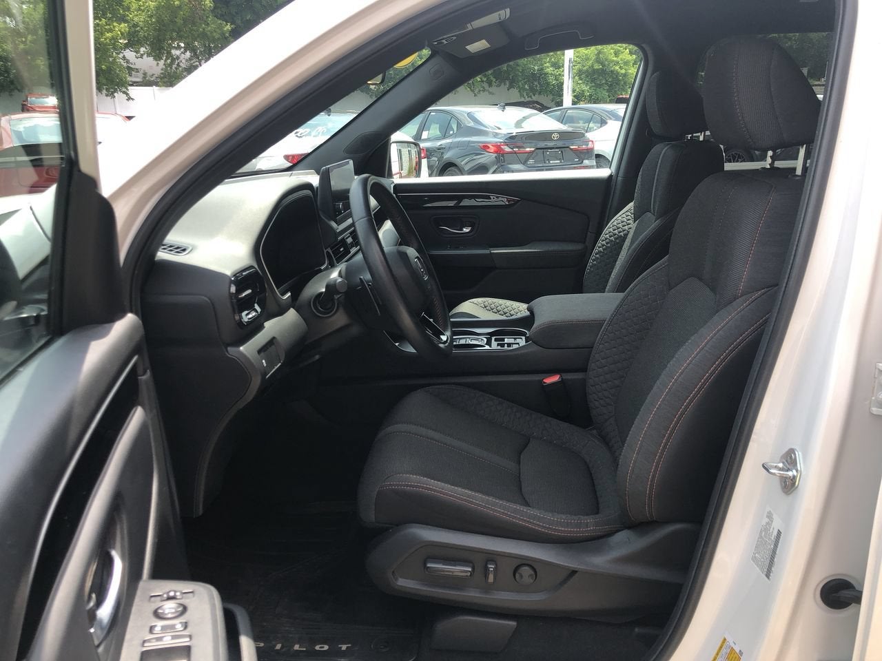 2025 Honda Pilot Sport