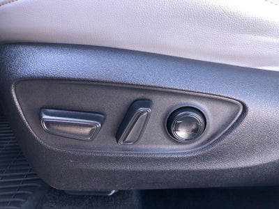 2023 Toyota Highlander Hybrid Bronze Edition