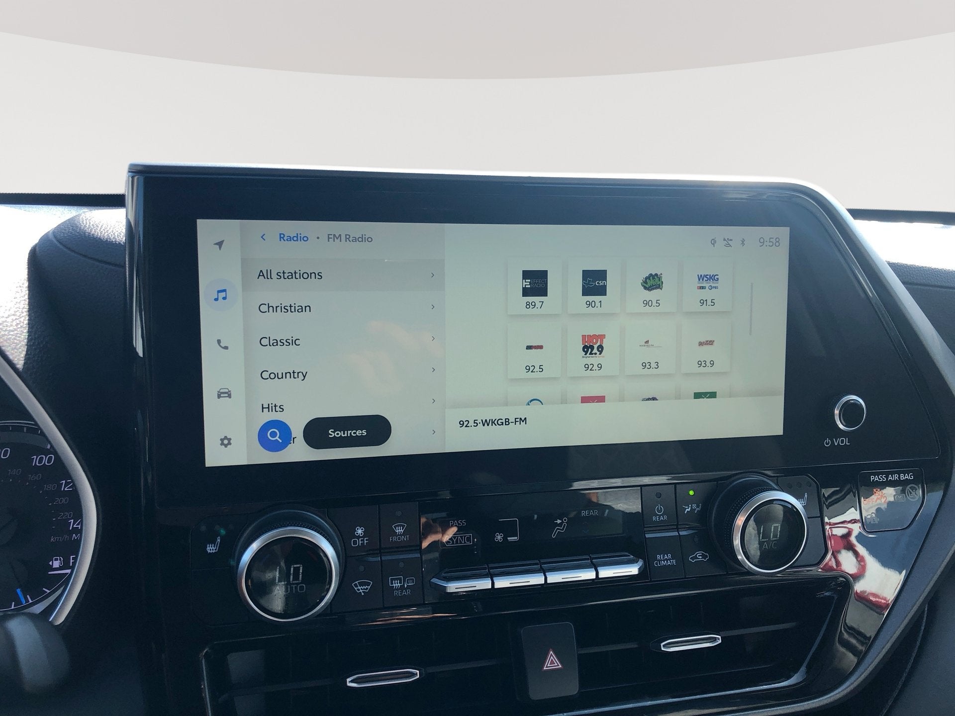 2023 Toyota Highlander Hybrid Bronze Edition
