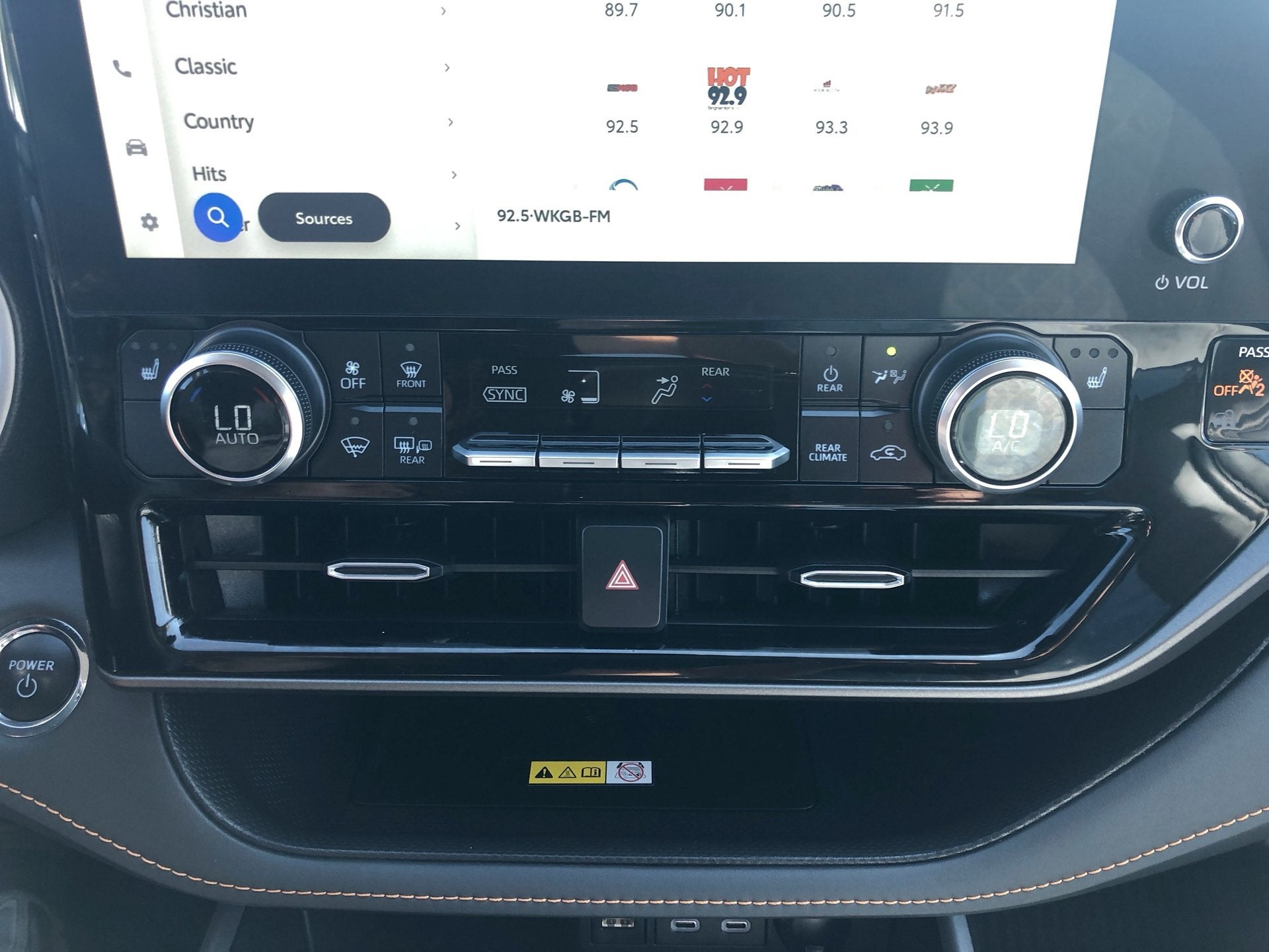 2023 Toyota Highlander Hybrid Bronze Edition