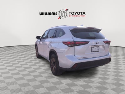 2023 Toyota Highlander Hybrid Bronze Edition