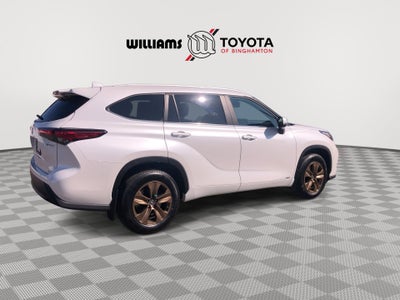 2023 Toyota Highlander Hybrid Bronze Edition