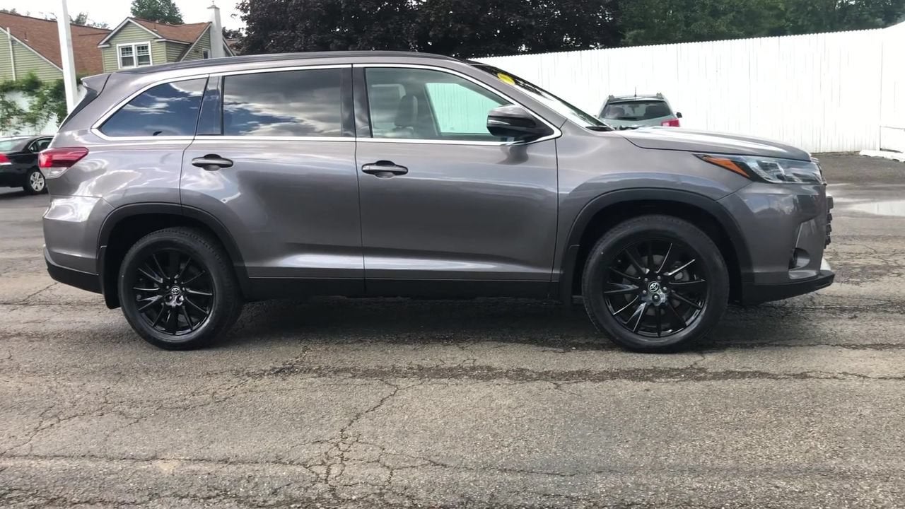 2019 Toyota Highlander SE