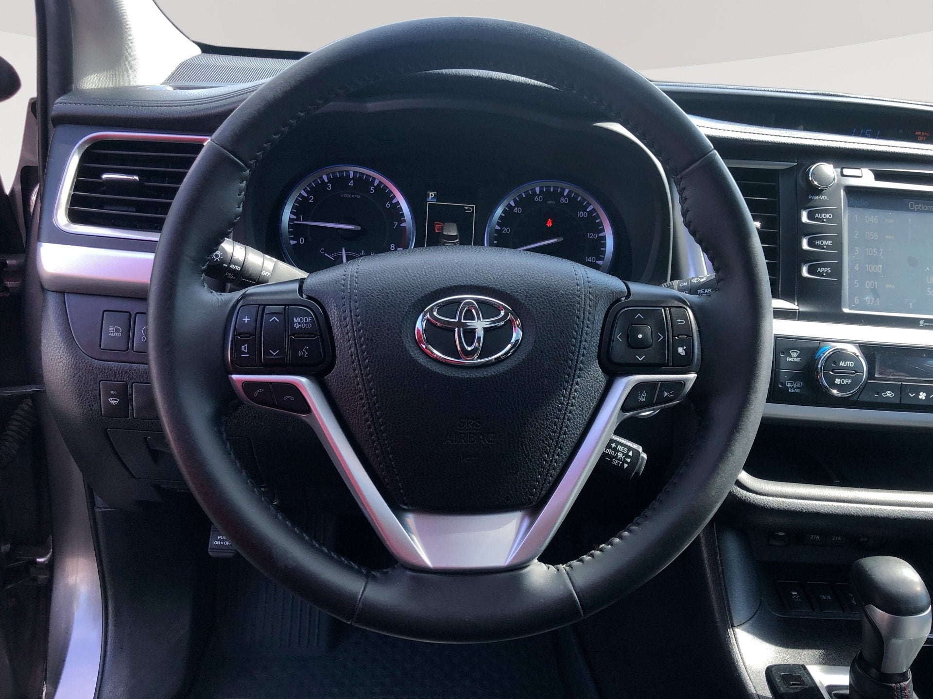 2019 Toyota Highlander SE