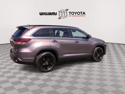 2019 Toyota Highlander SE