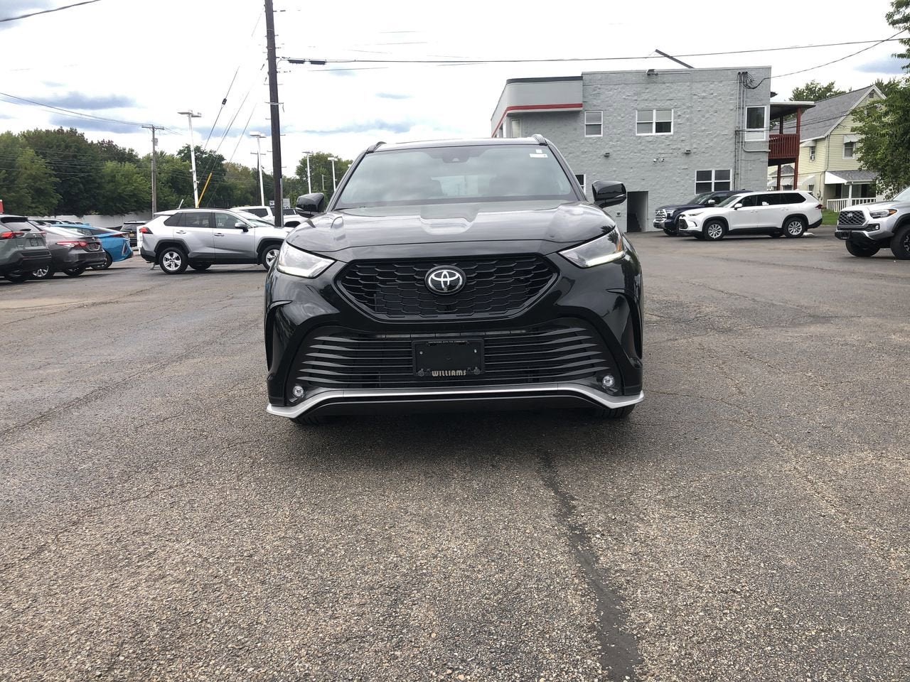2023 Toyota Highlander XSE