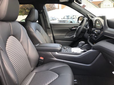 2023 Toyota Highlander XSE