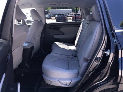 2023 Toyota Highlander LE