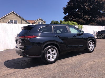 2023 Toyota Highlander LE