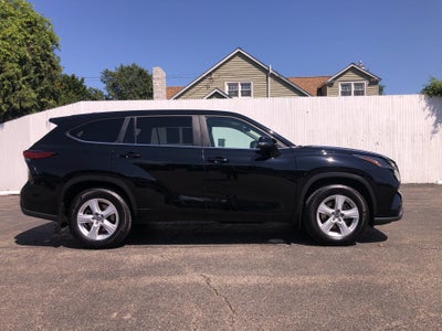 2023 Toyota Highlander LE