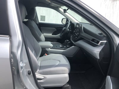 2023 Toyota Highlander LE