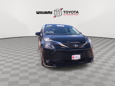 2026 Toyota Sienna XLE