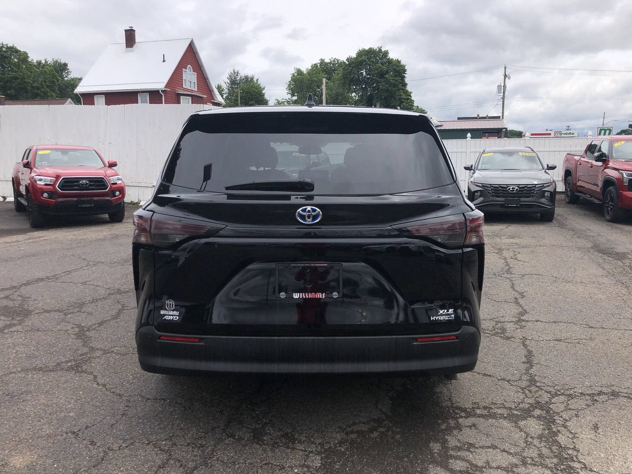 2024 Toyota Sienna XLE