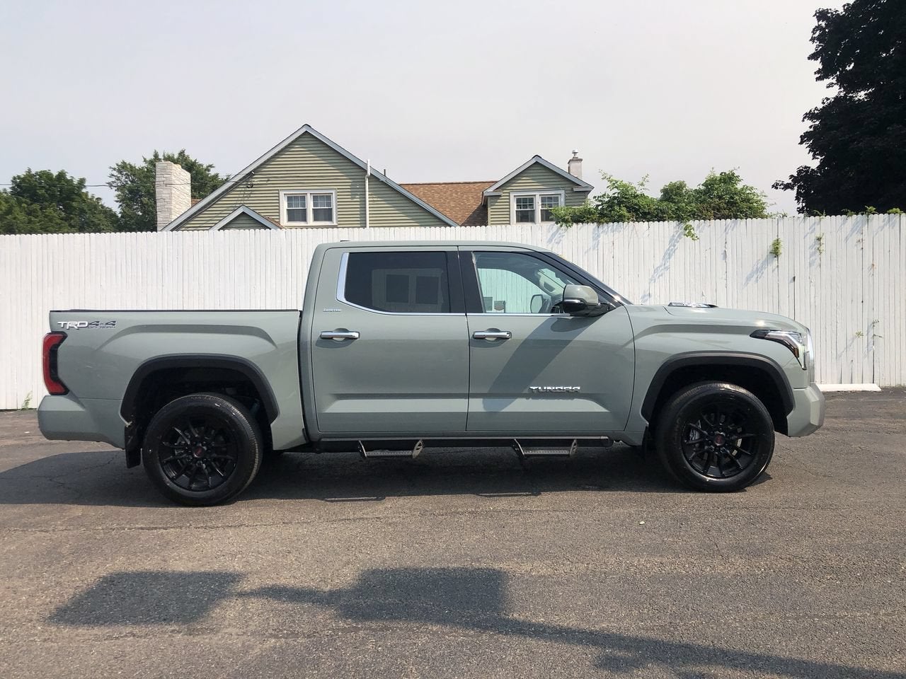 2023 Toyota Tundra 4WD Limited Hybrid