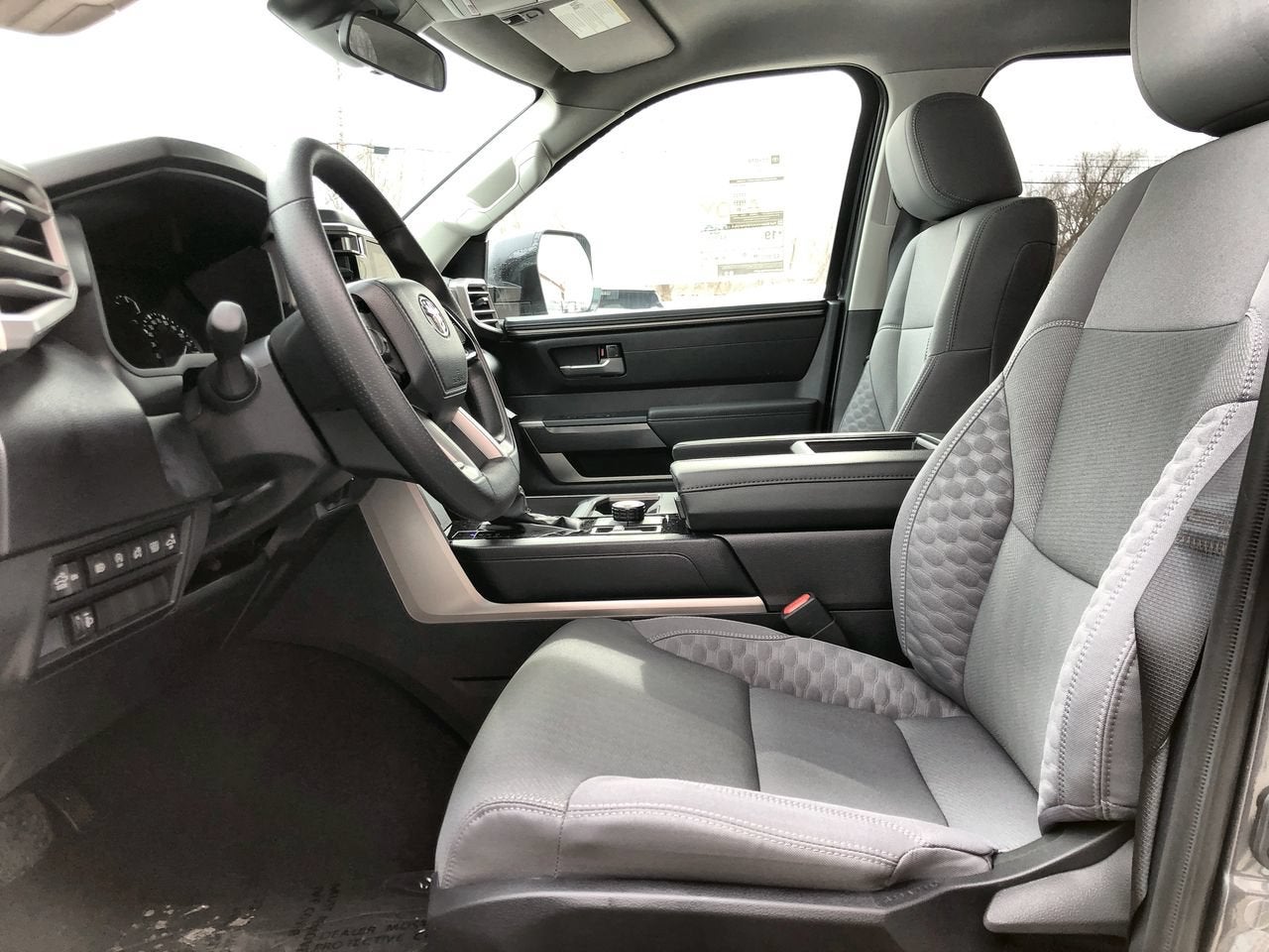 2024 Toyota Tundra 4WD SR5