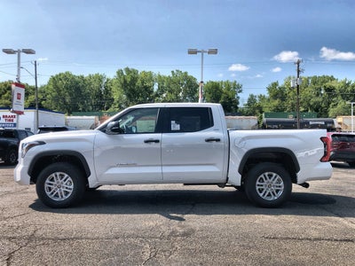 2024 Toyota Tundra 4WD SR5