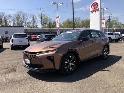 2025 Toyota Crown Signia XLE