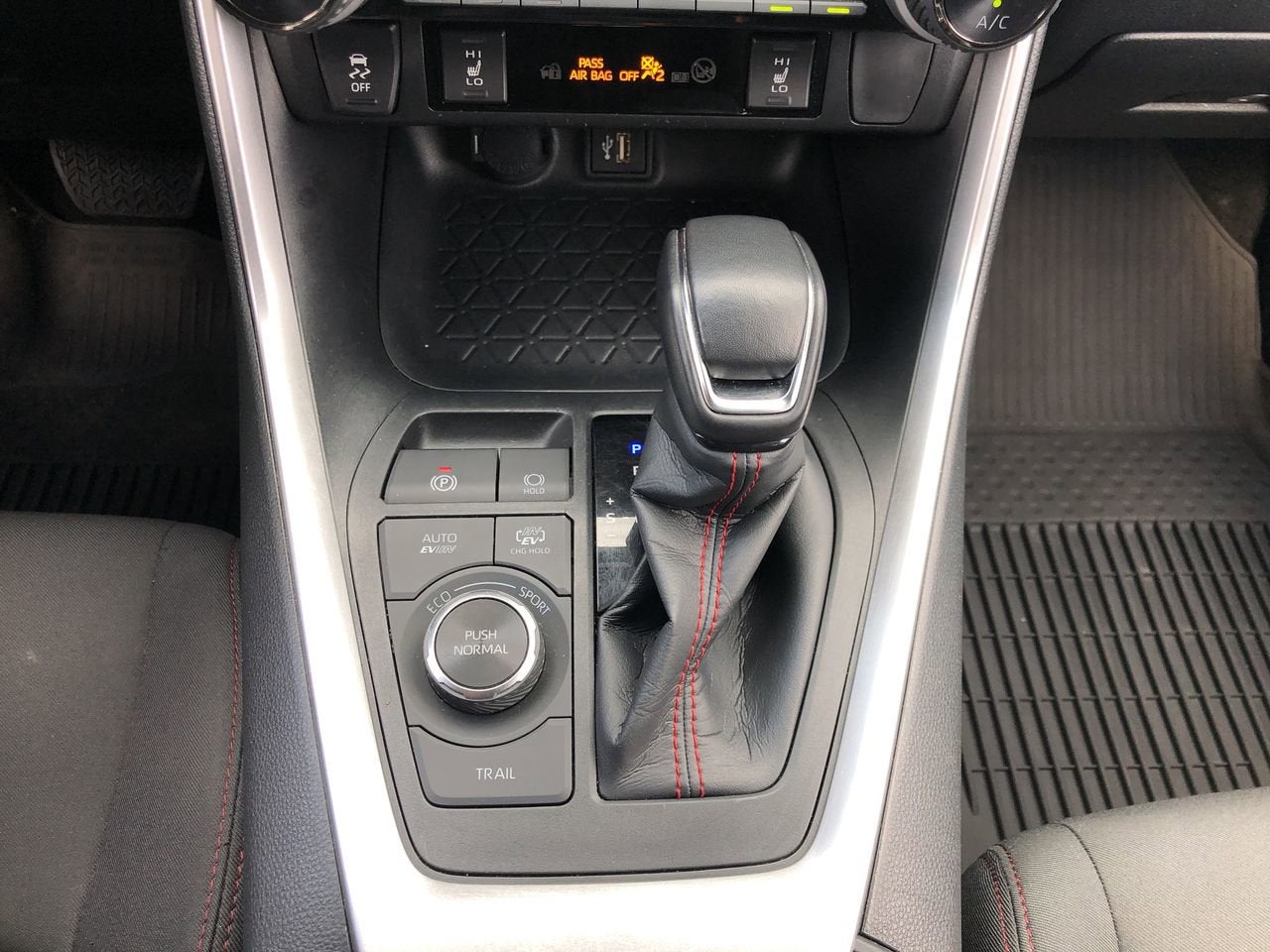 2023 Toyota RAV4 Prime SE