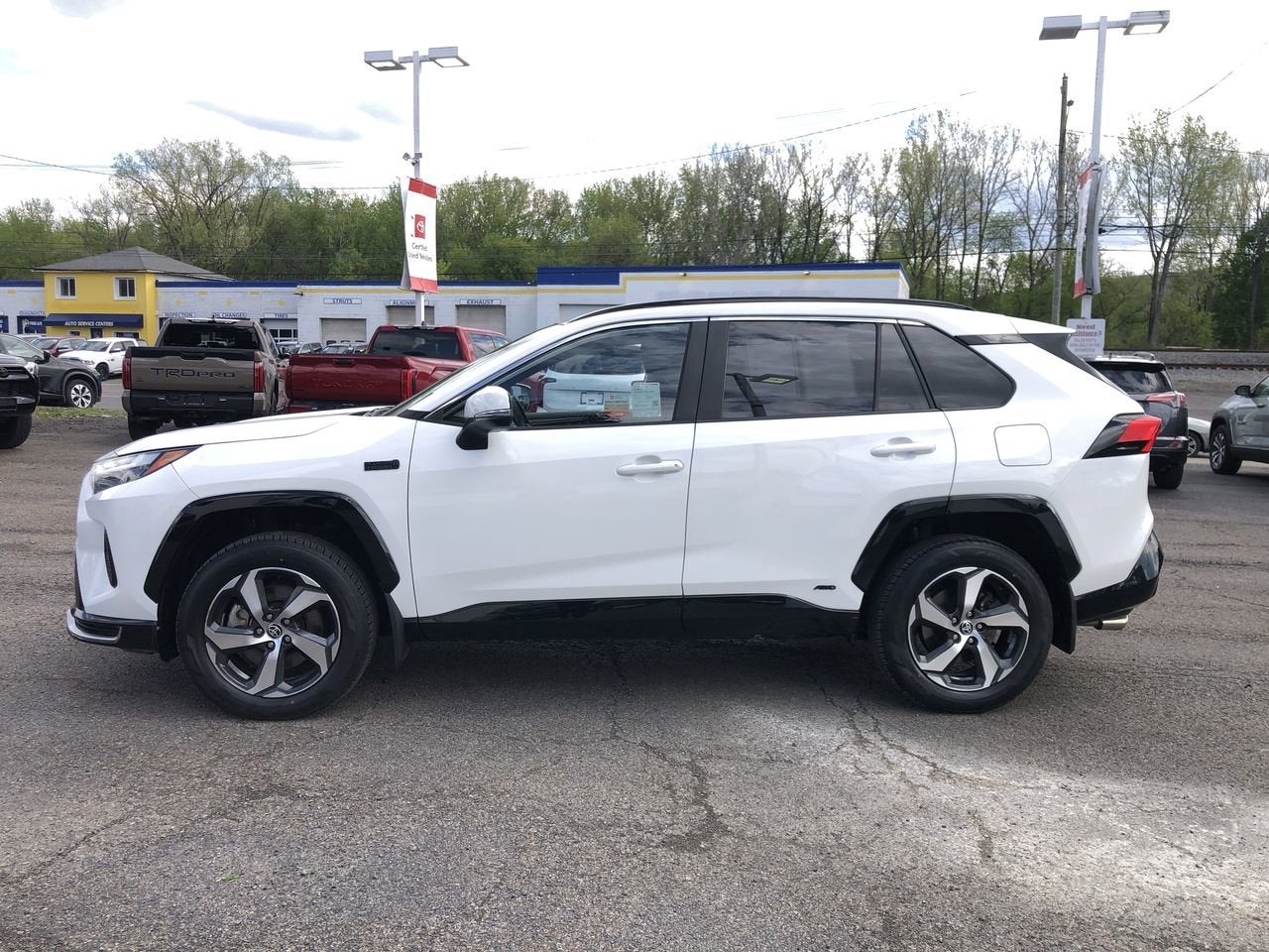 2023 Toyota RAV4 Prime SE