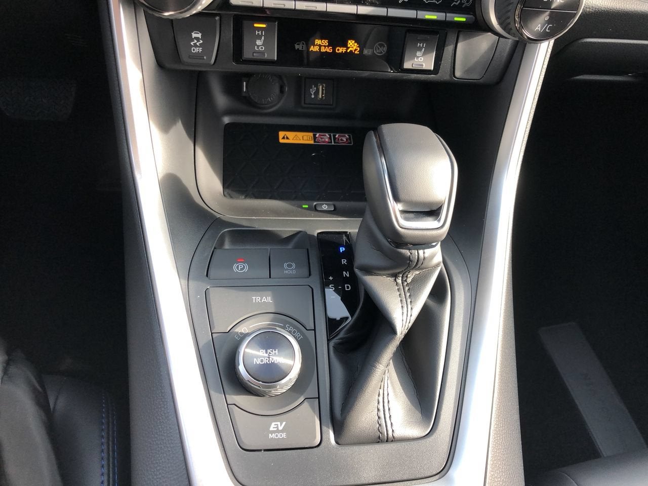 2025 Toyota RAV4 Hybrid XSE