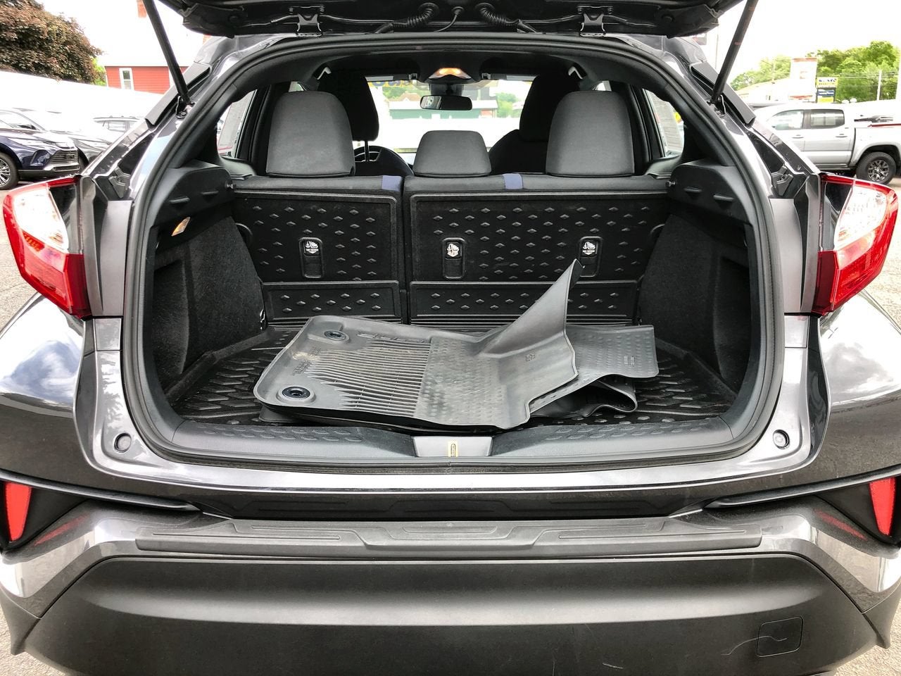 2021 Toyota C-HR XLE
